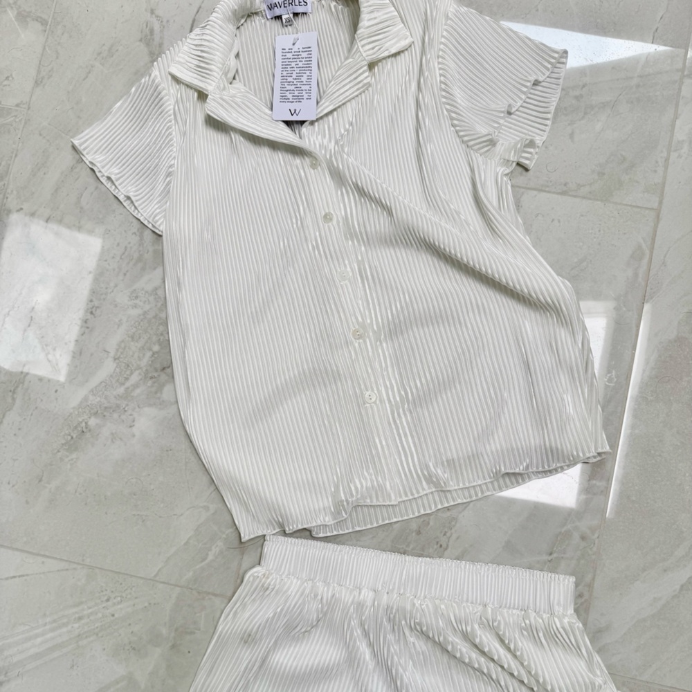 Waverles Cream Pajama Set